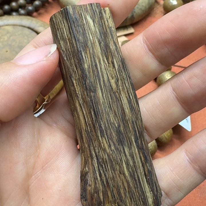 大叶紫檀（黑酸枝木类）