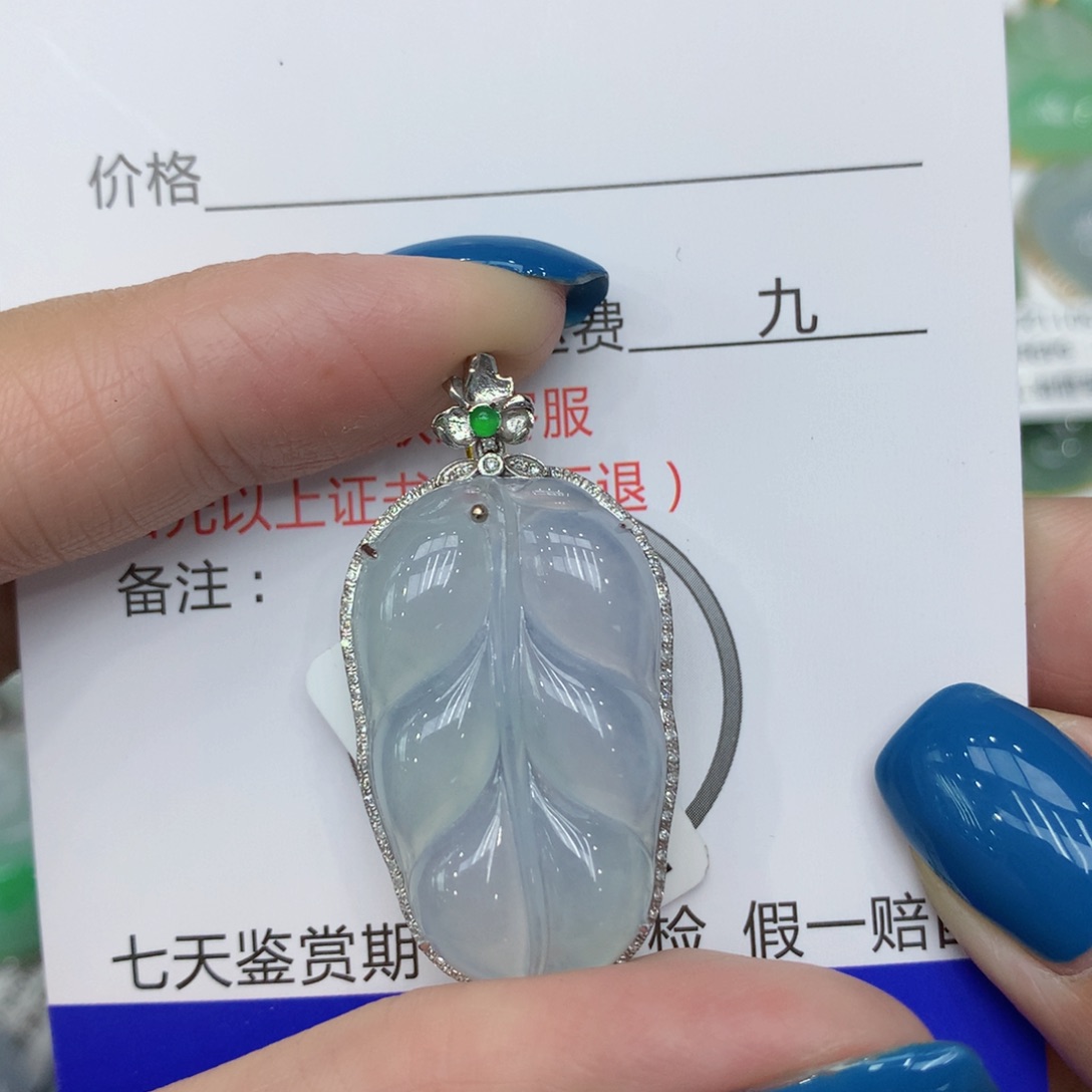 翡翠颈饰18K金镶嵌dfhhjjjkk