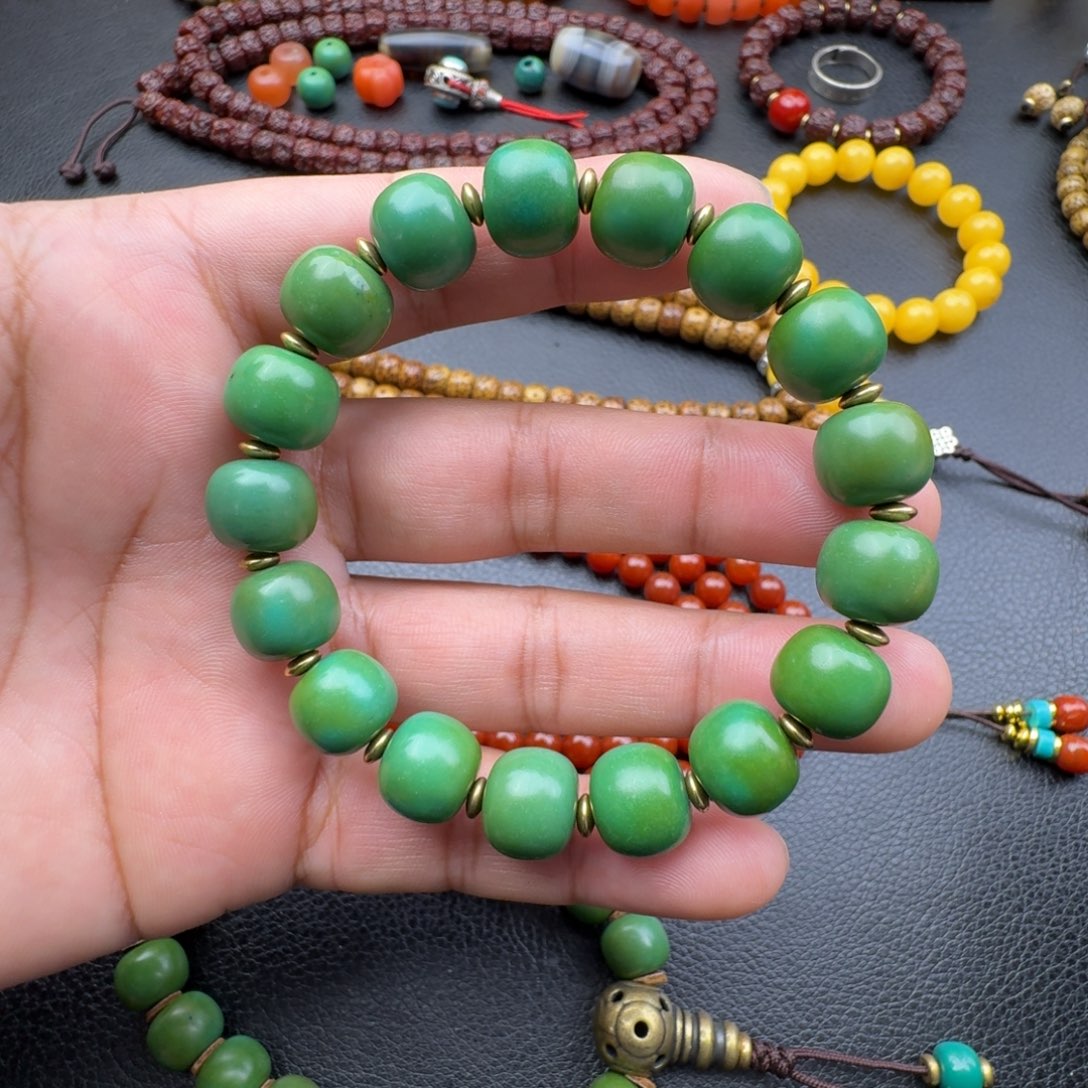 用***得香榧木手串手串手串