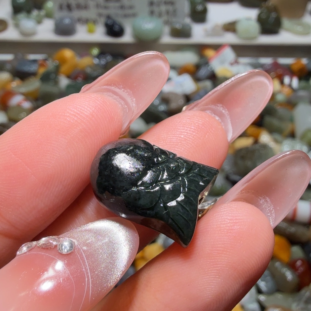 和田玉未镶嵌珠宝奇石