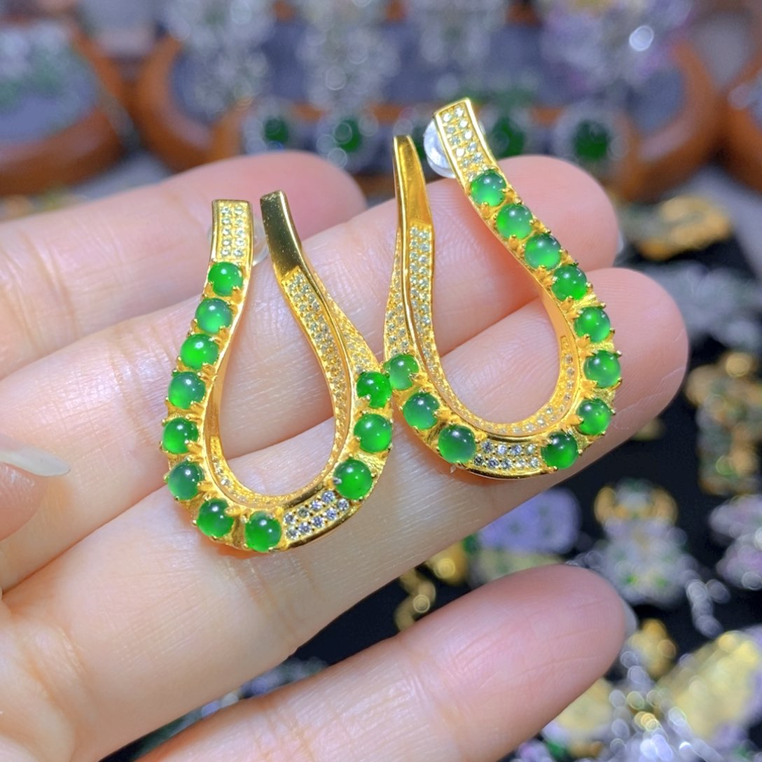 翡翠颈饰银S925镶嵌天然翡翠