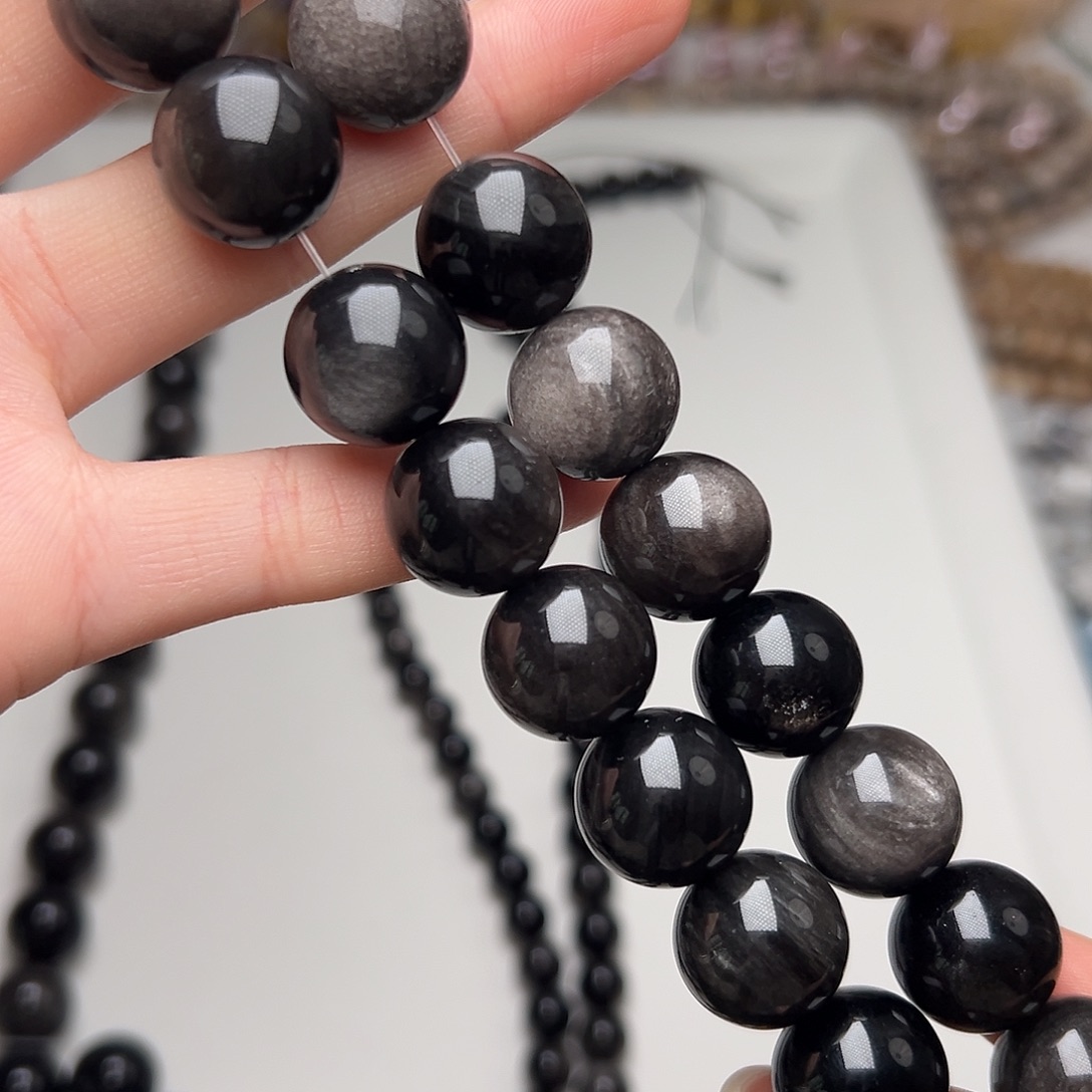 玛瑙/玉髓合金珠宝半成品Y100。15.8mm天然银曜石圆珠一条