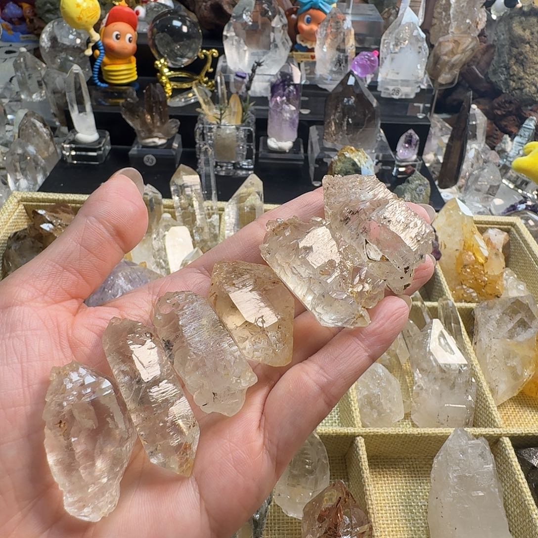 k***珠宝半成品水晶未镶嵌