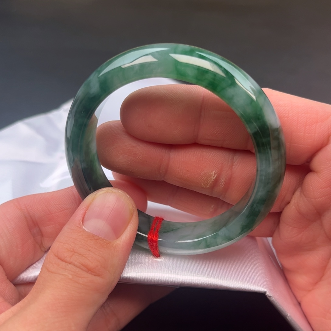 翡翠未镶嵌手镯-4