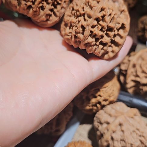 文玩核桃吊坠48南疆