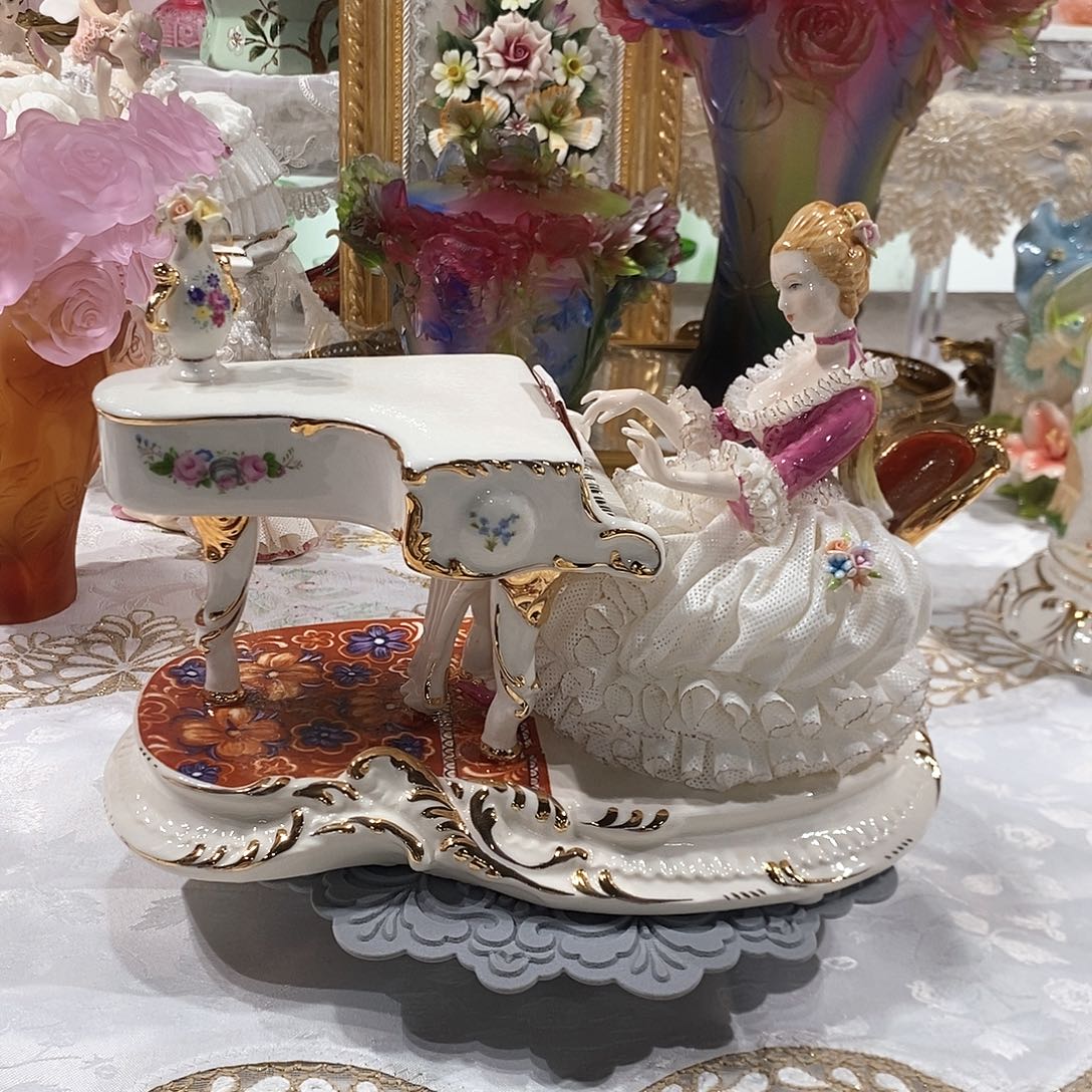 摆件蕾丝娃娃经典钢琴款礼盒装