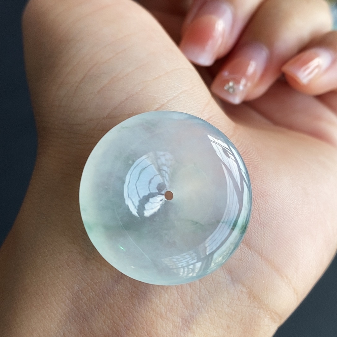 翡翠未镶嵌颈饰翡翠首饰