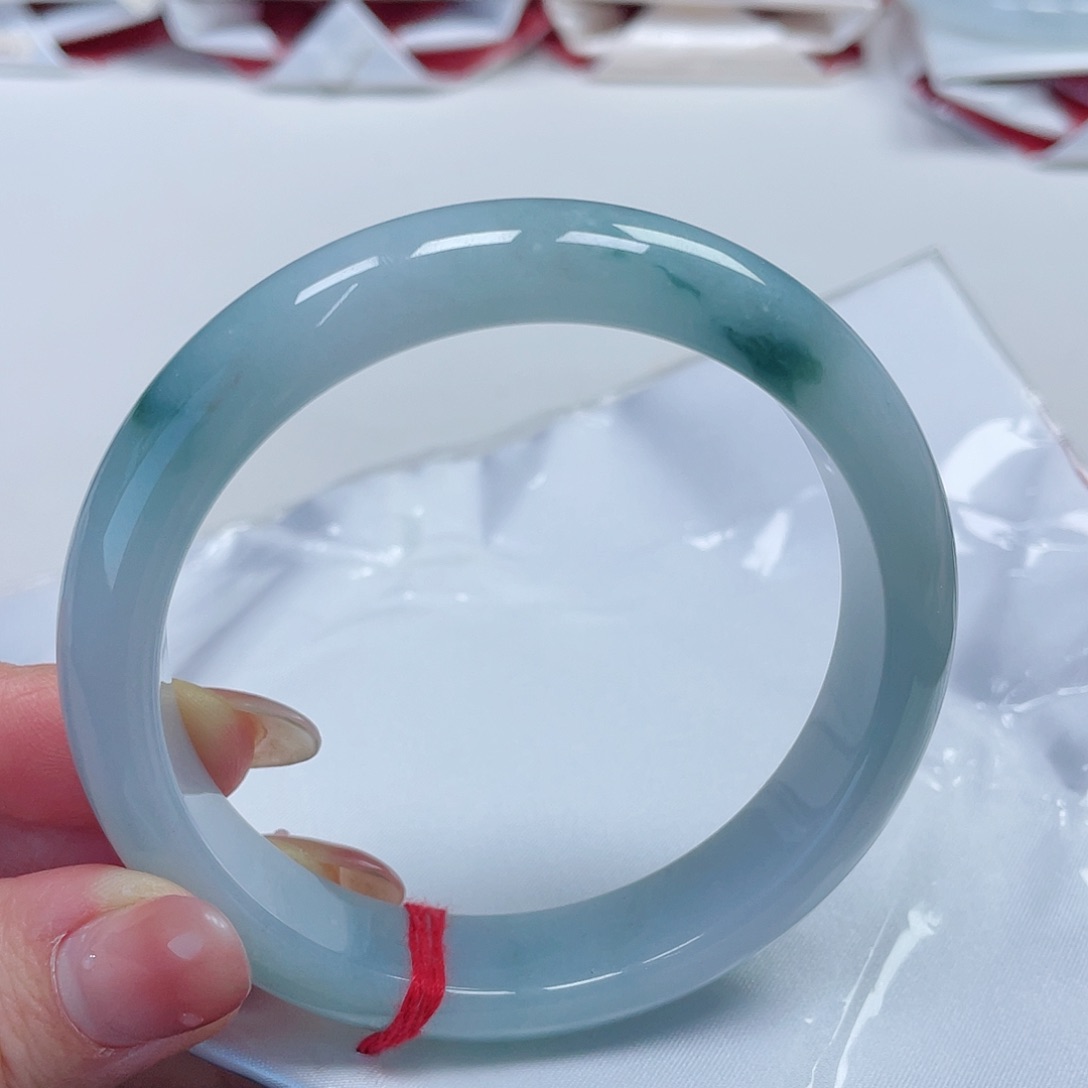 翡翠手镯未镶嵌缅甸61-62