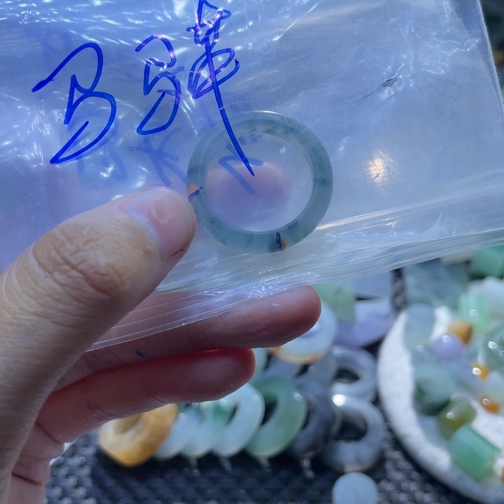 未镶嵌定制翡翠翡翠定制