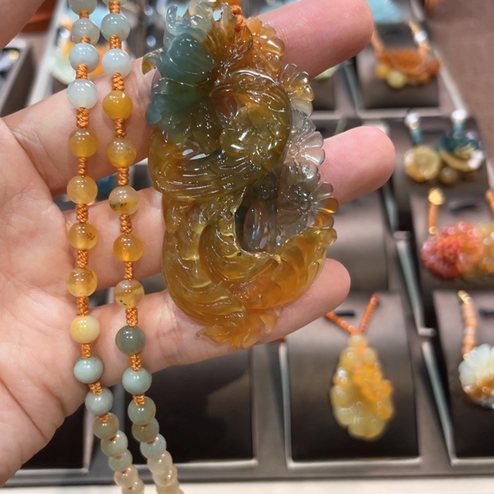 蛇纹石玉未镶嵌吊坠(赠链)