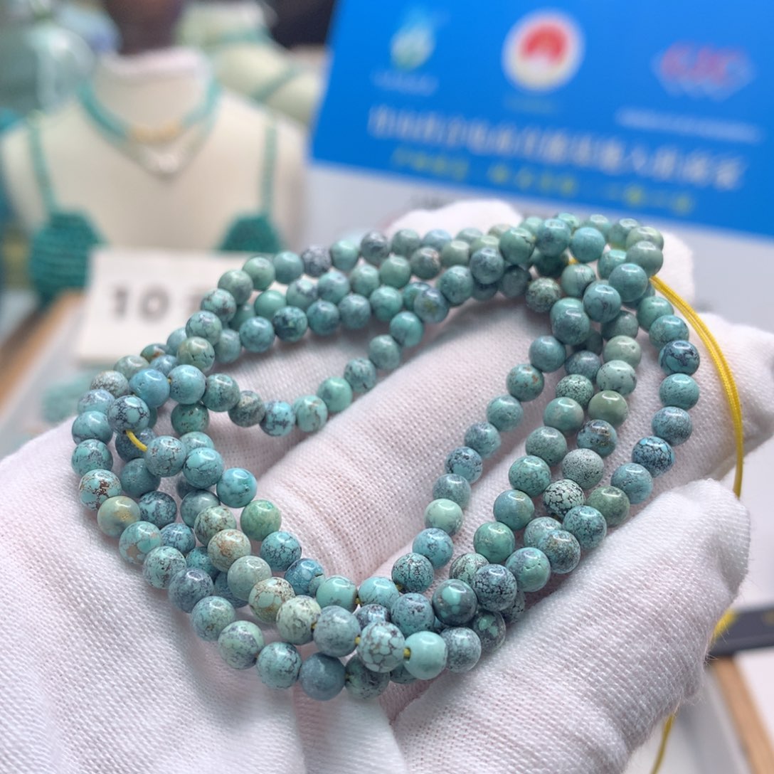 绿松石未镶嵌饰品