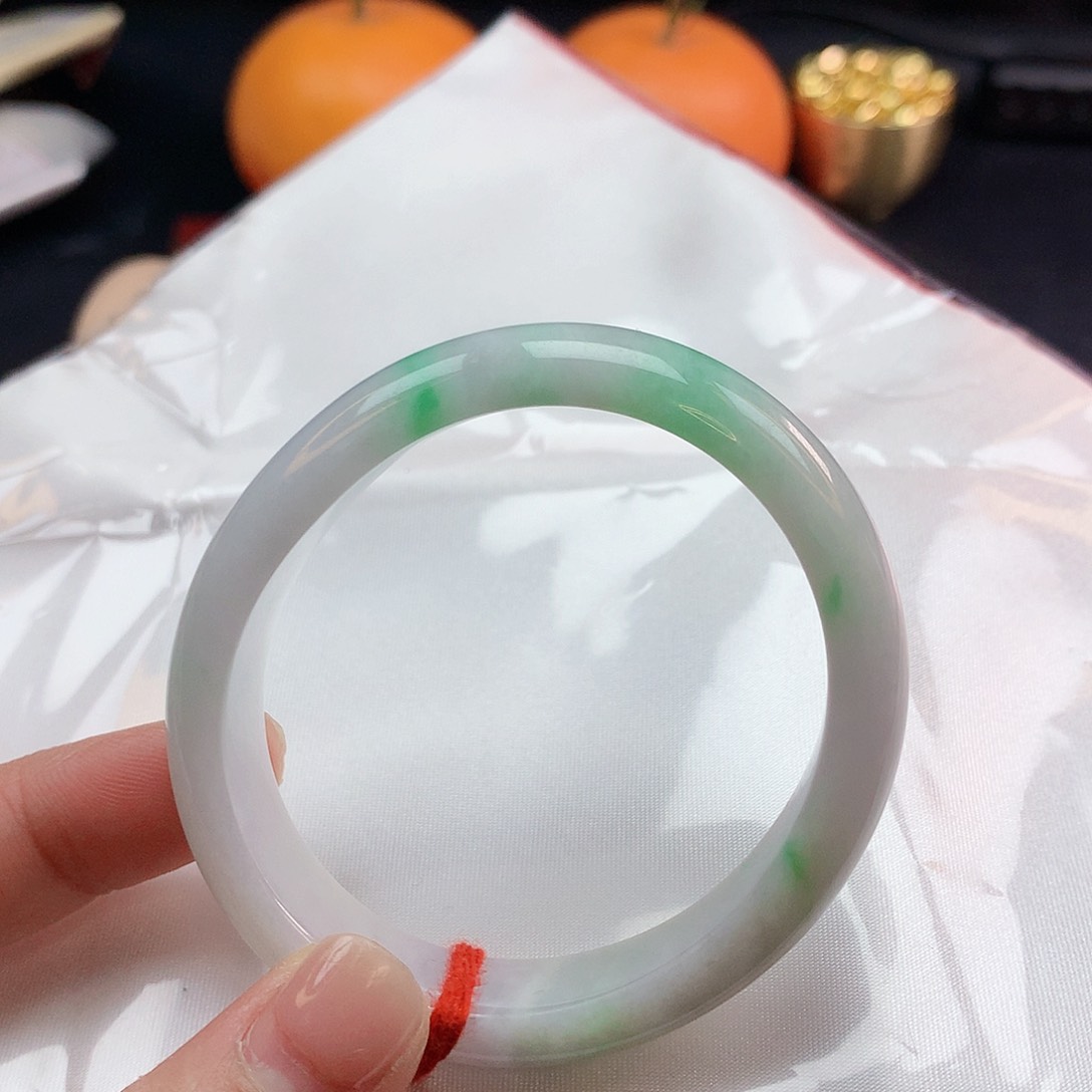 翡翠手镯未镶嵌54圈贵妃2300
