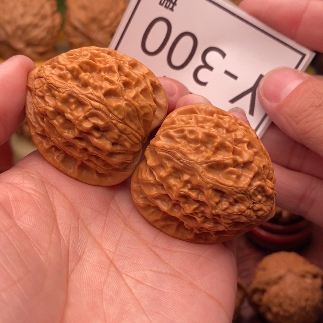 文玩核桃把件金牛38