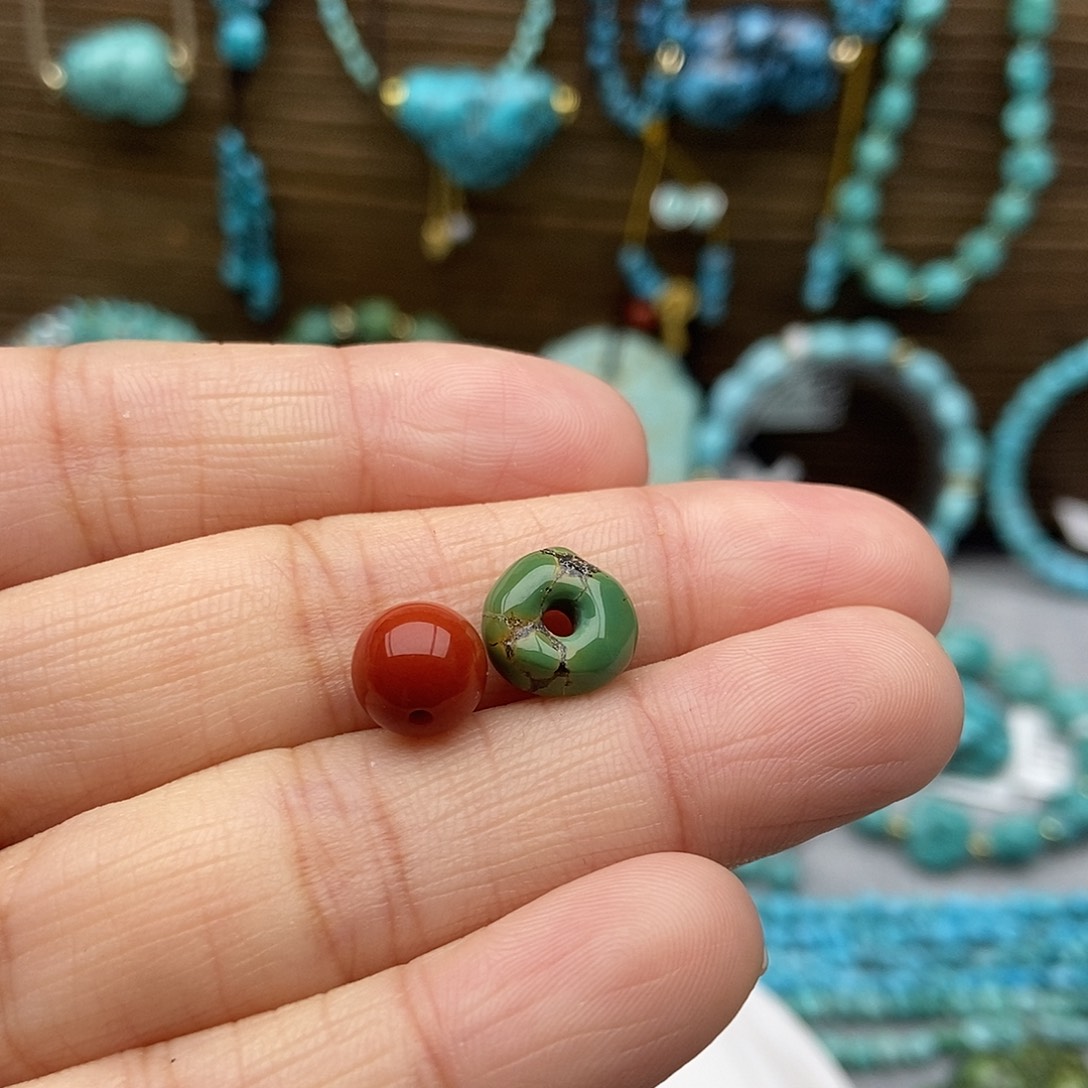 南红玛瑙未镶嵌玉化面包扣