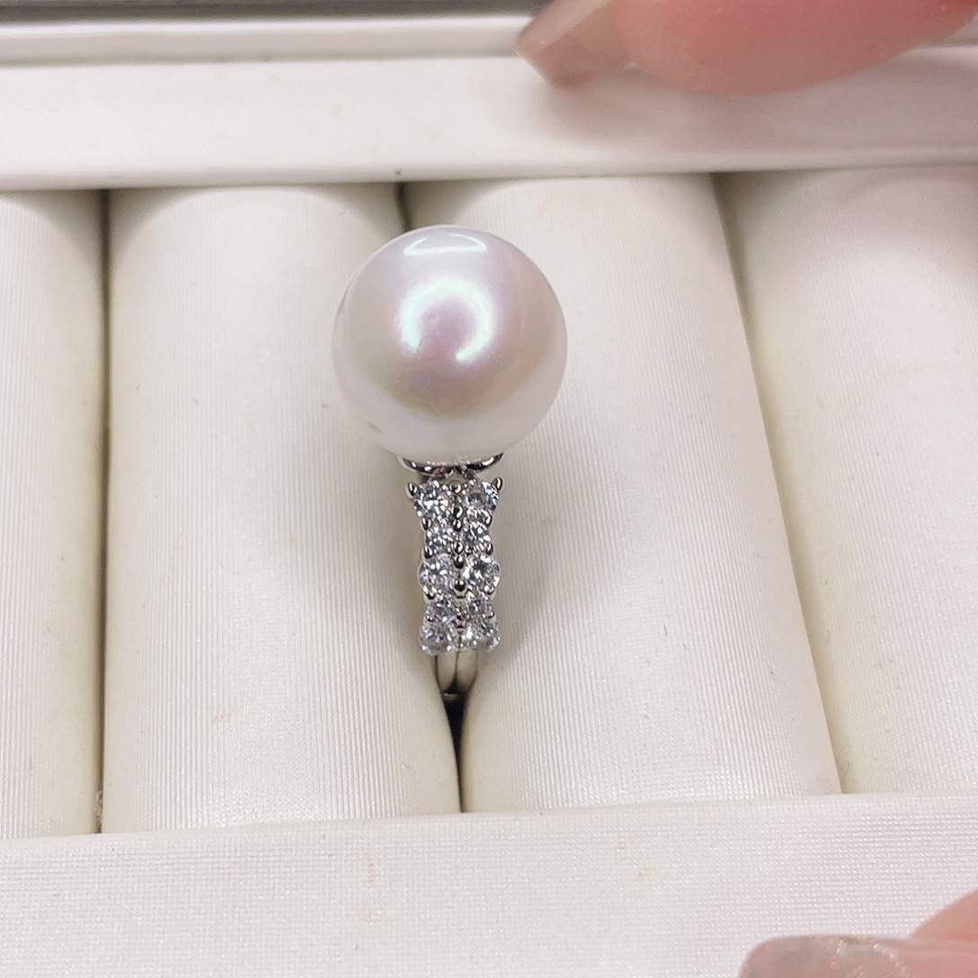 淡水珍珠吊坠(赠链)未镶嵌