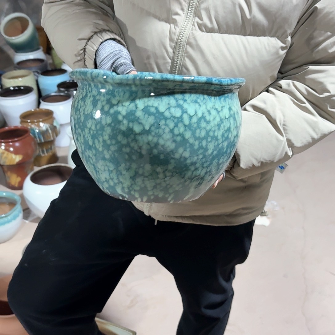 紫砂花盆口26高18一个