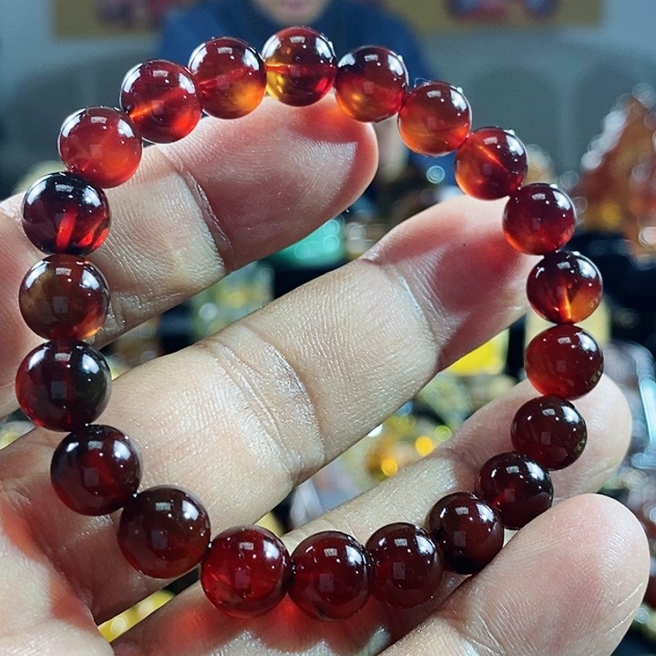 琥珀颈饰未镶嵌一