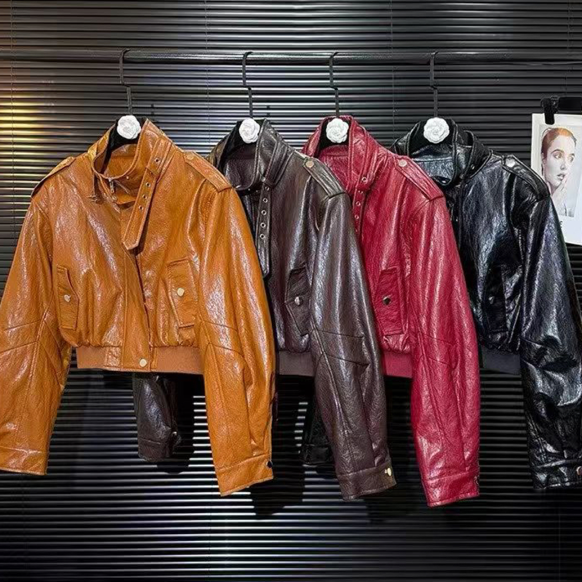 欧货气质洋气秋冬季加绒加厚立领皮带机车短款皮衣外套