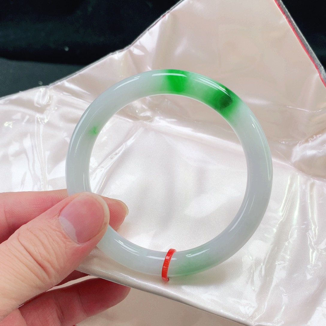 未镶嵌手镯翡翠519