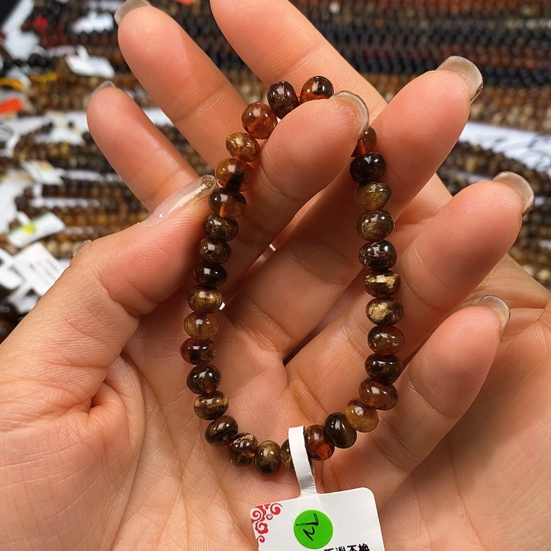 琥珀未镶嵌手链抚顺琥珀