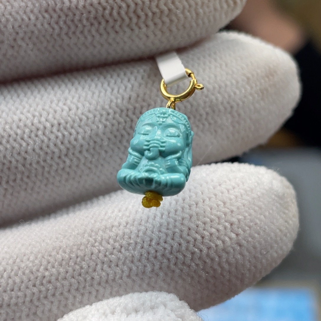 绿松石未镶嵌挂件