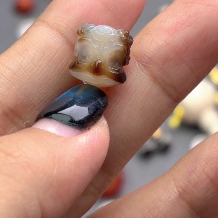 玛瑙/玉髓未镶嵌文玩配饰10+mm