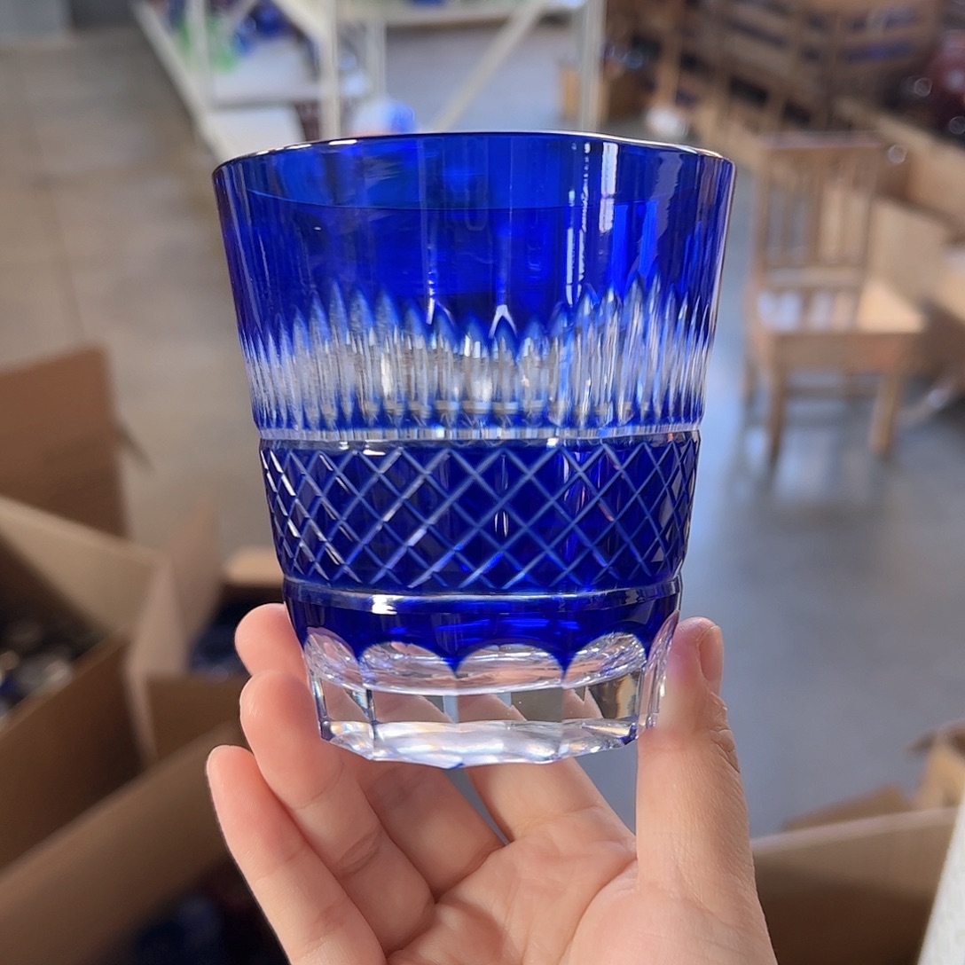 水晶玻璃平底款微瑕一个