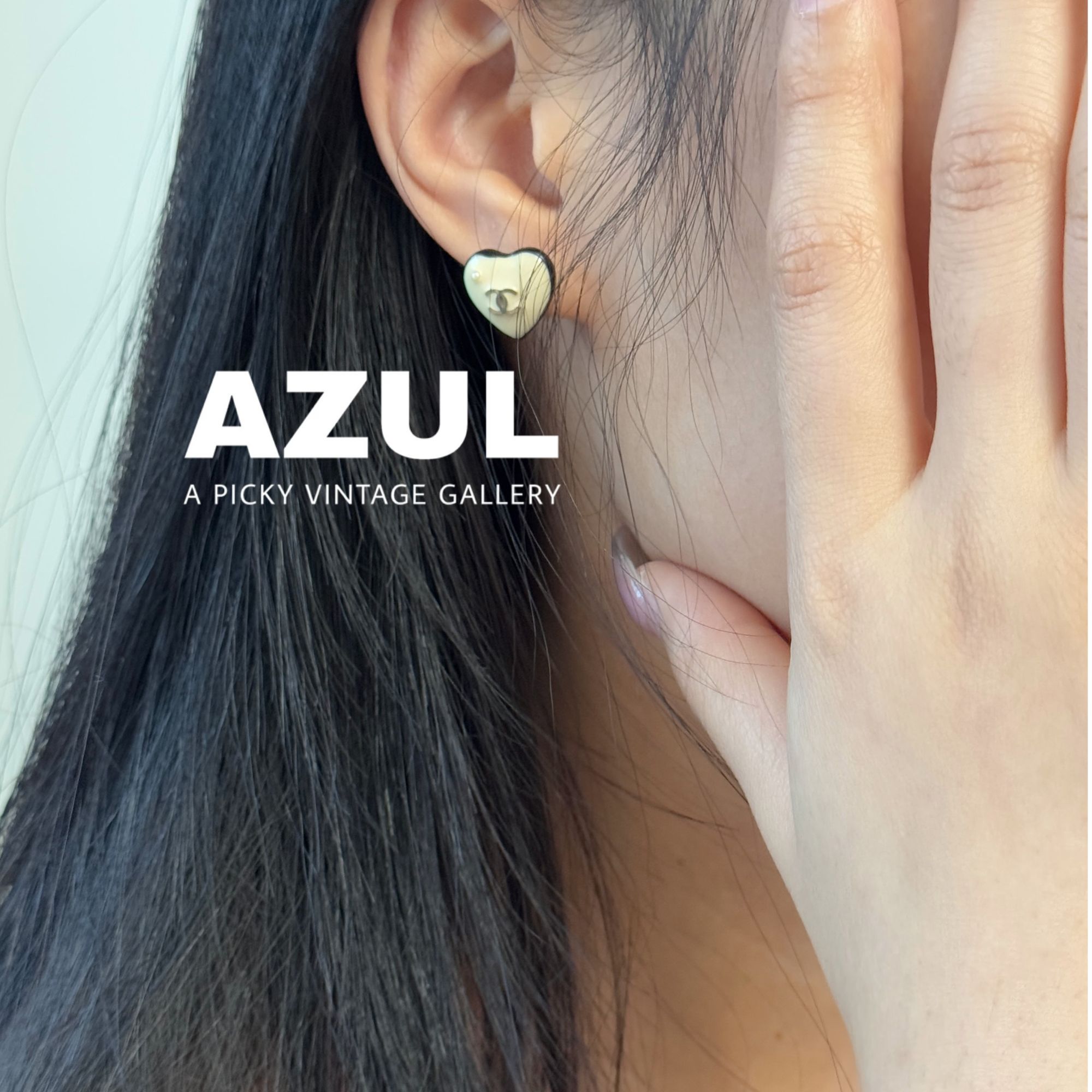 95新 Chanel/香奈儿 Azul - 爱心双C奶油白时尚百搭耳钉 37886   