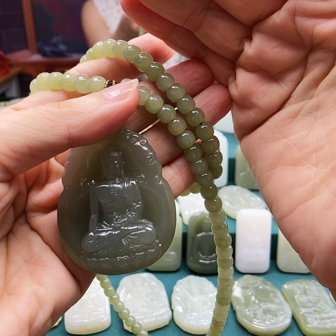 一***走颈饰未镶嵌和田玉