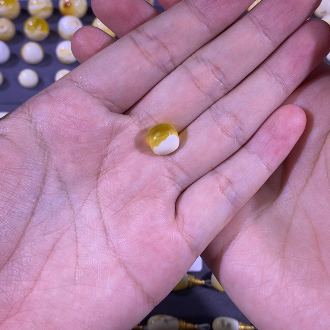 7***3琥珀未镶嵌珠宝奇石