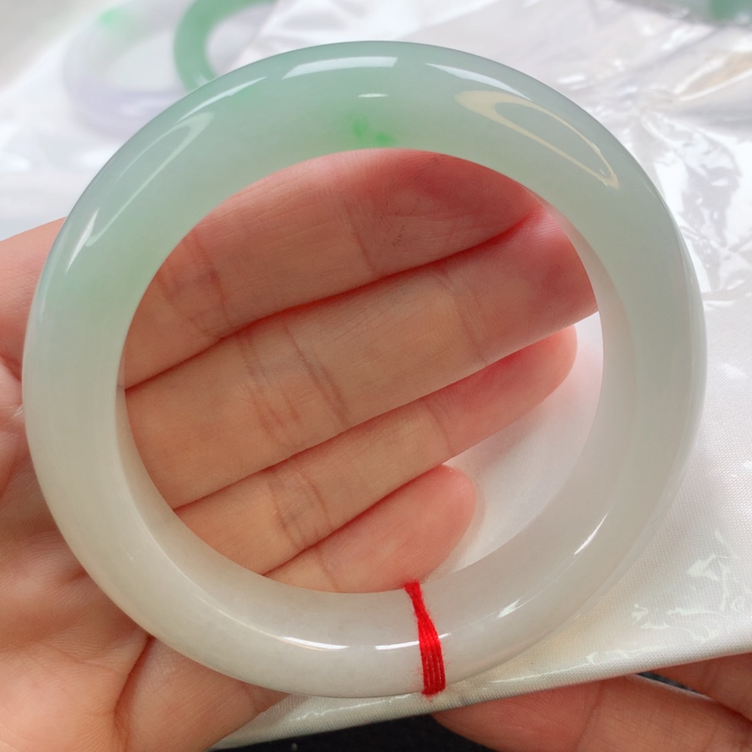 翡翠手镯未镶嵌56正