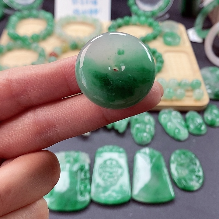 石英质玉未镶嵌吊坠(不含链)