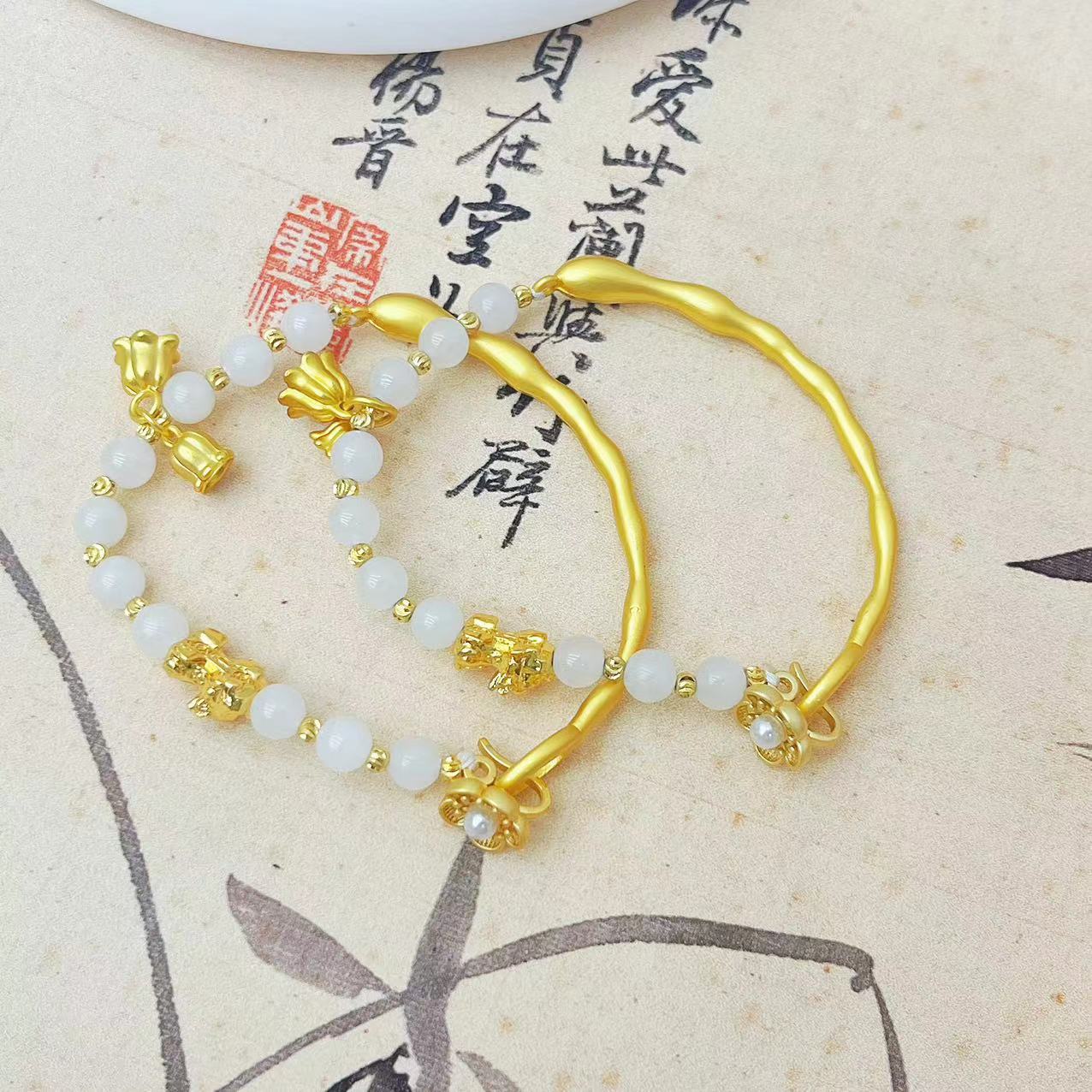 【月亮】天然和田玉单颗卡6MM卡通貔貅铃兰花半镯半链手镯K211