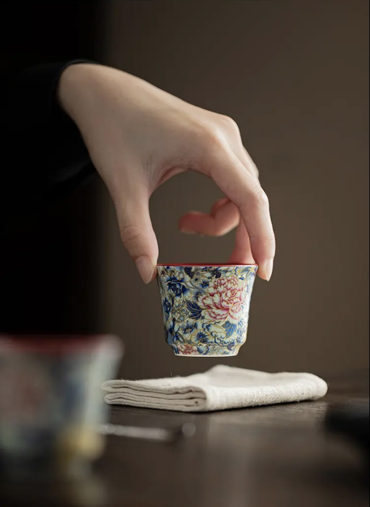 万花银锦中国红品茗杯高端功夫茶具陶瓷必备泡茶器具小客杯马蹄杯