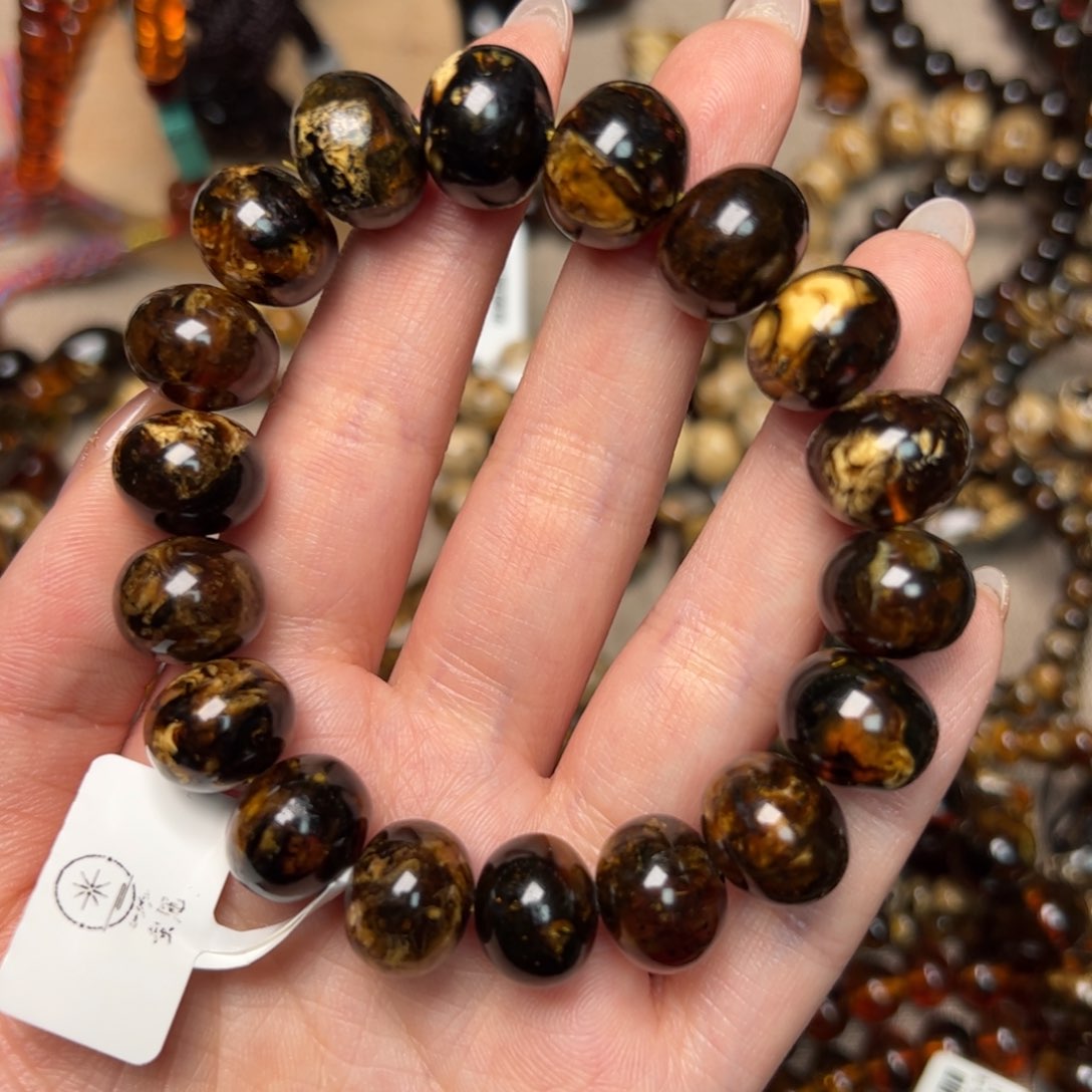 琥珀手链未镶嵌五*抚顺琥珀花蜡