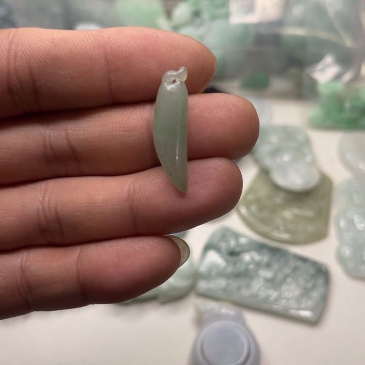 颈饰未镶嵌翡翠翡翠