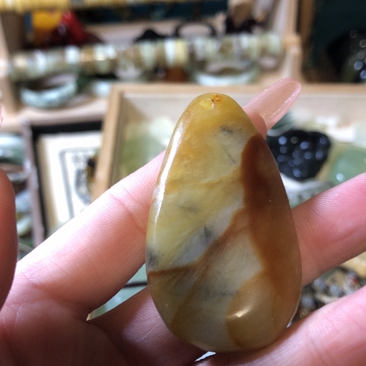 岫玉岫玉挂件合金