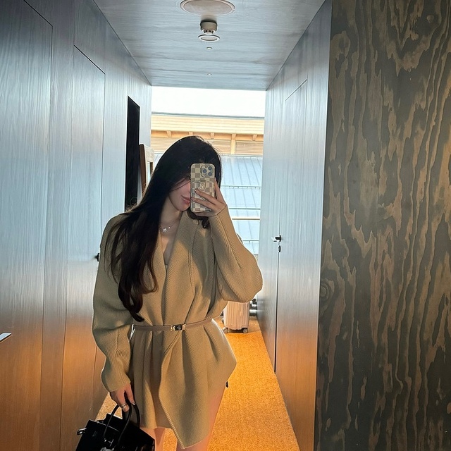 M900慵懒风短外套针织开衫外套女2025年新款春秋卡其色宽松高级感