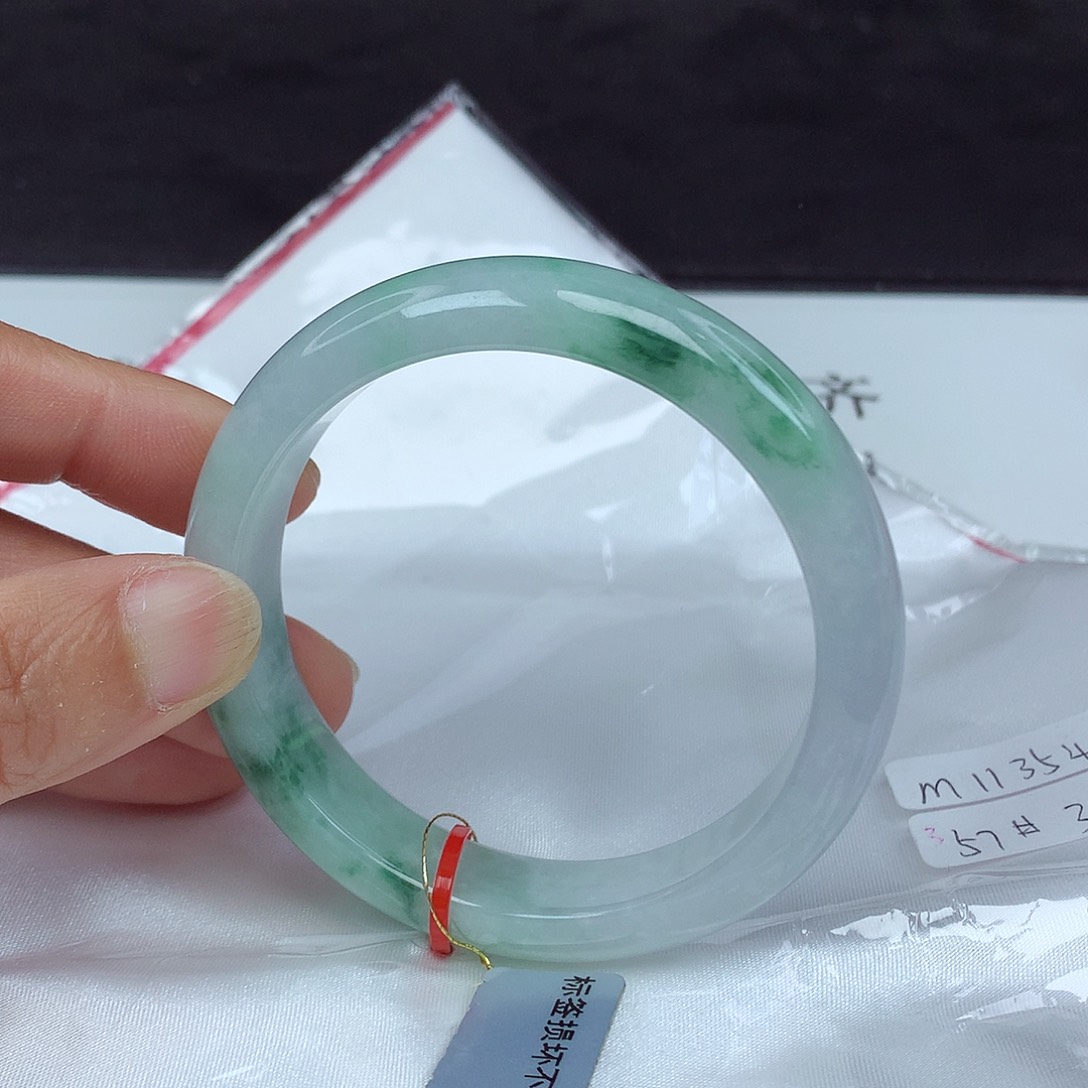 翡翠手镯未镶嵌57圈3540