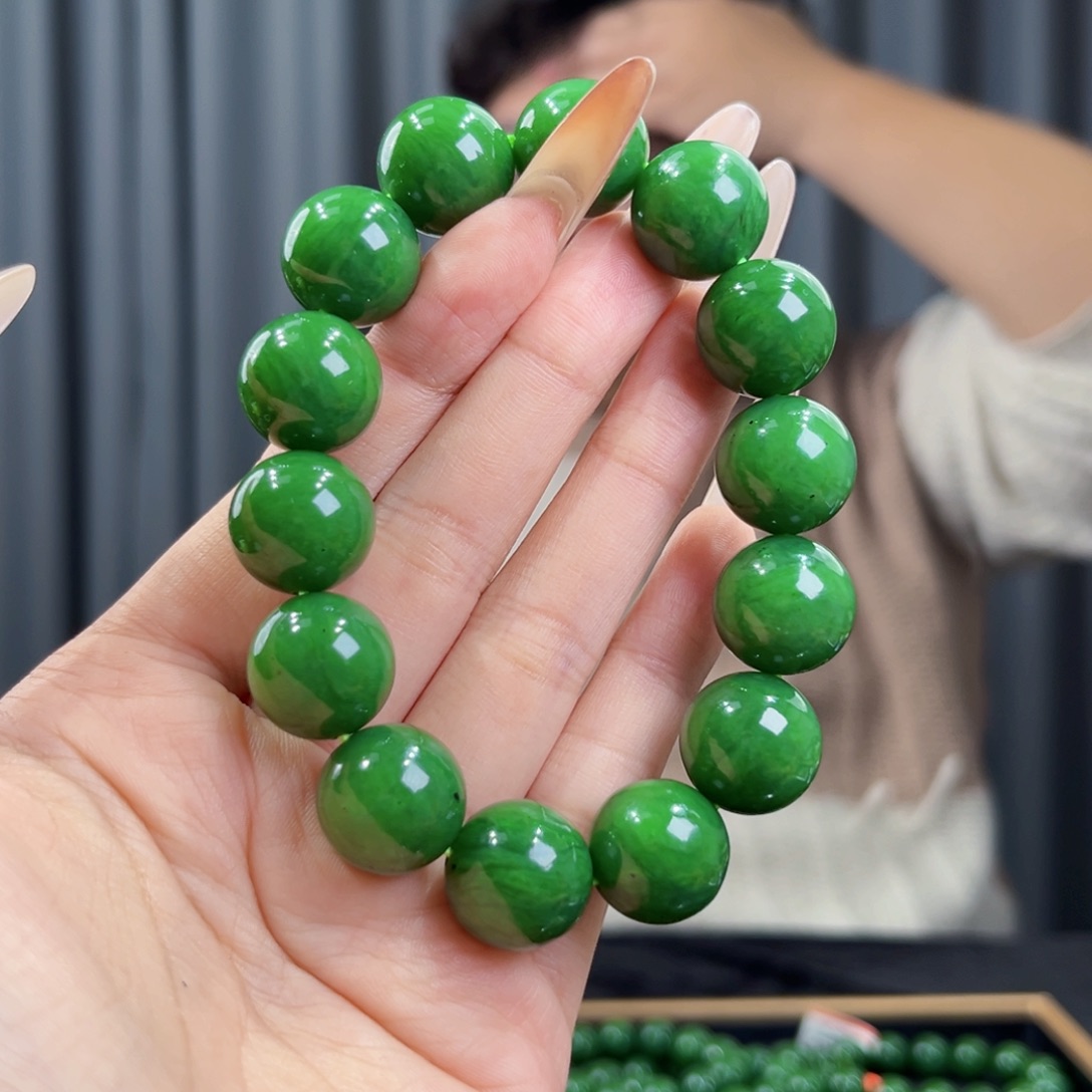 和田玉未镶嵌手串天然和田玉俄碧辣阳绿手串16