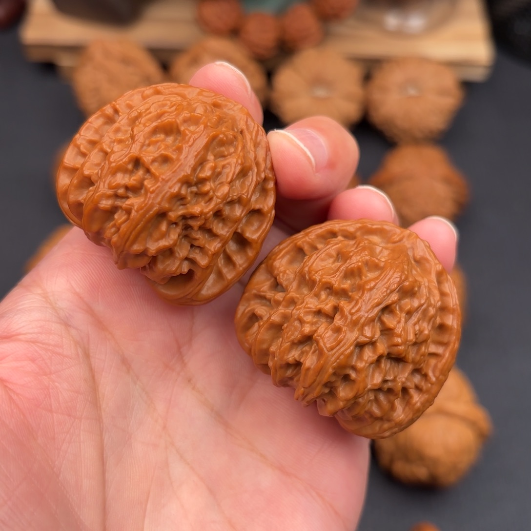 文玩核桃把件三角白41