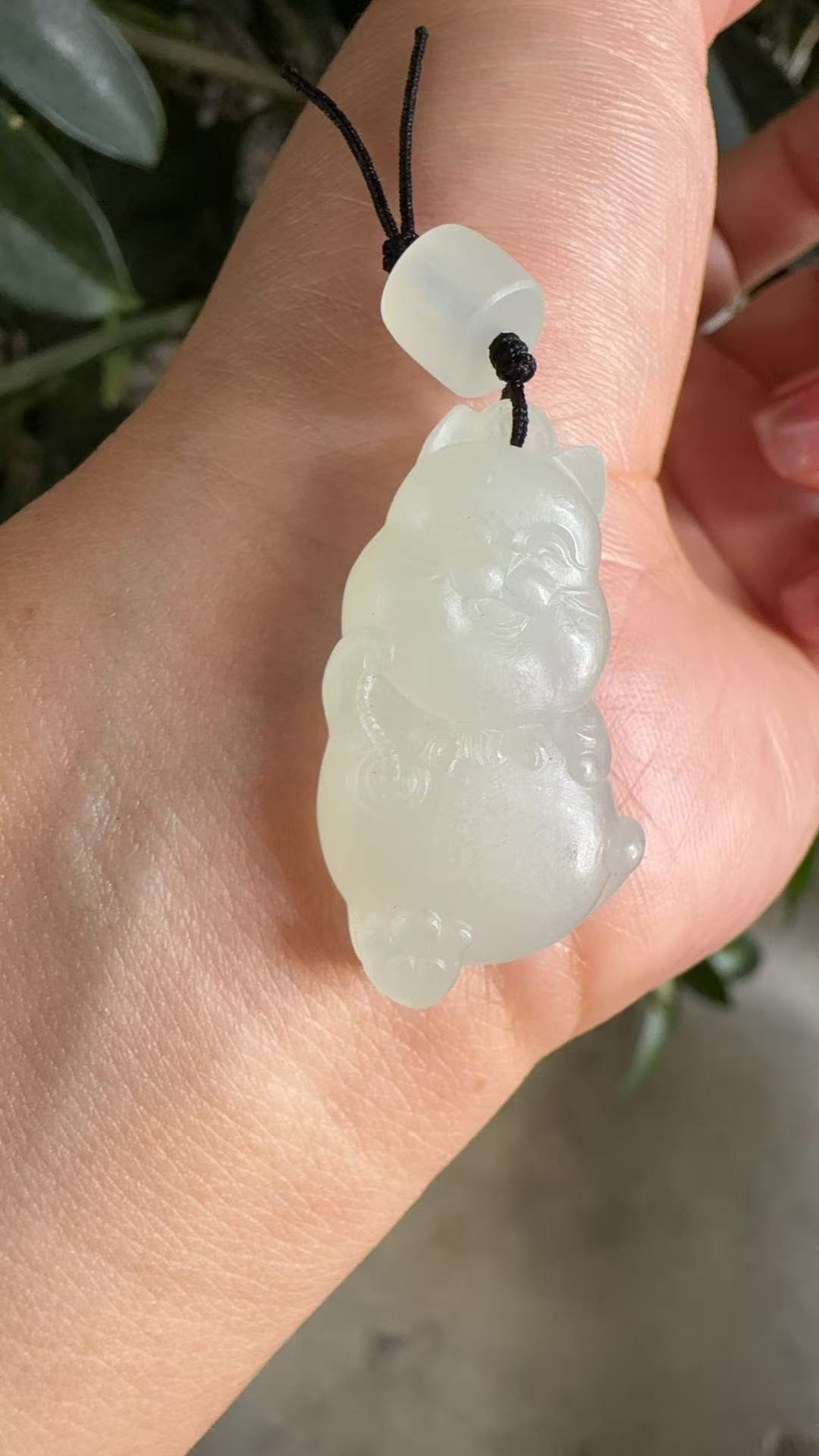 缅甸天然A货翡翠   芙蓉底  肉细  带底色  可爱猫咪 吊坠