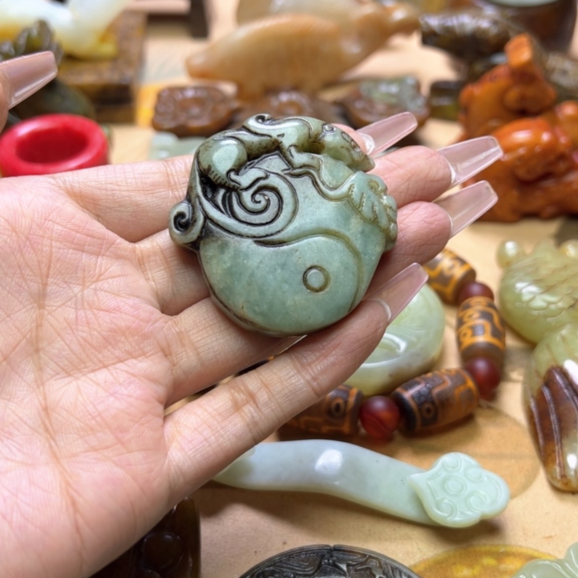 【闪购商品】蛇纹石玉颈饰未镶嵌