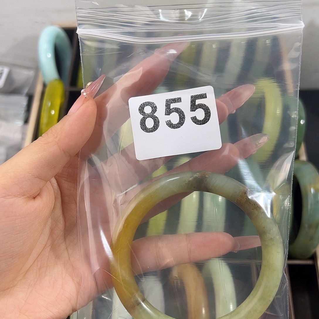 慈***己蛇纹石玉未镶嵌手镯