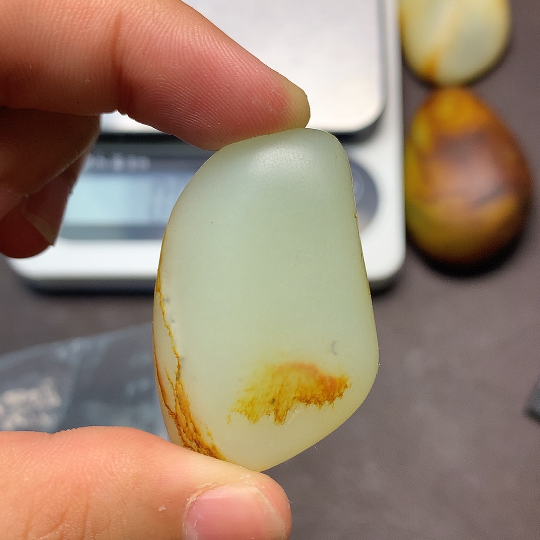 和田玉（糖玉）未镶嵌挂件