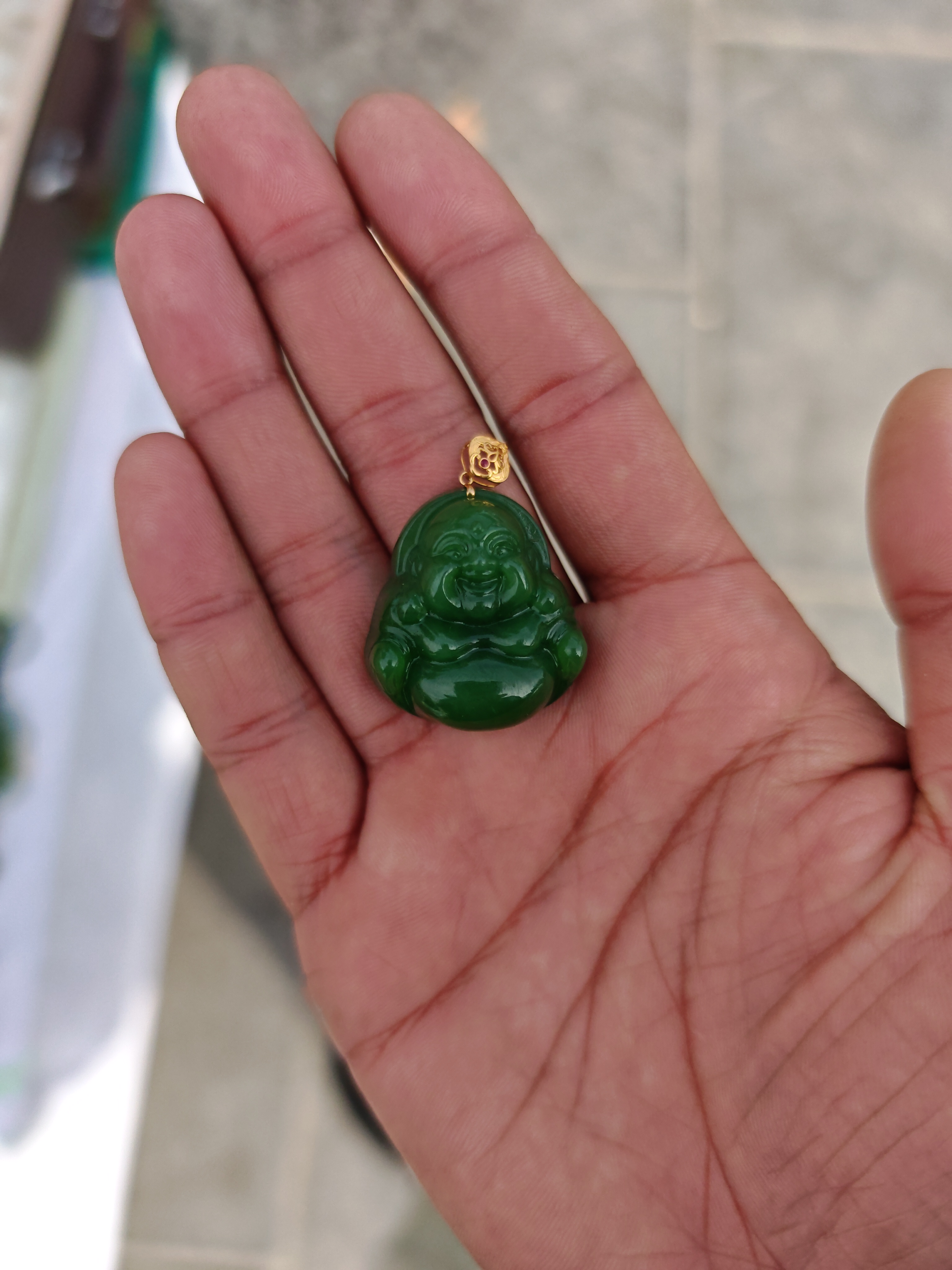 和田玉吊坠高端奢华款