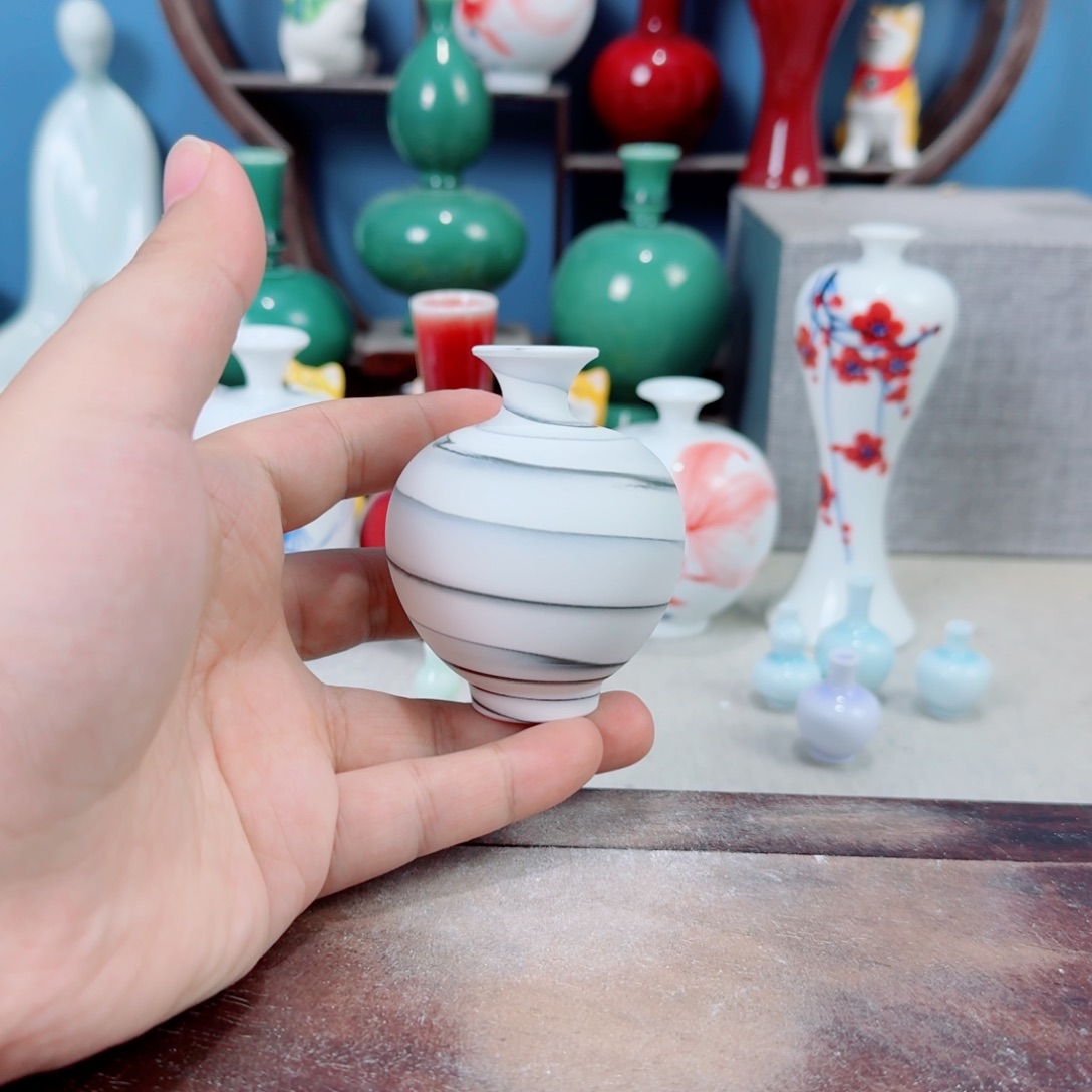 陶瓷手工小花器摆件