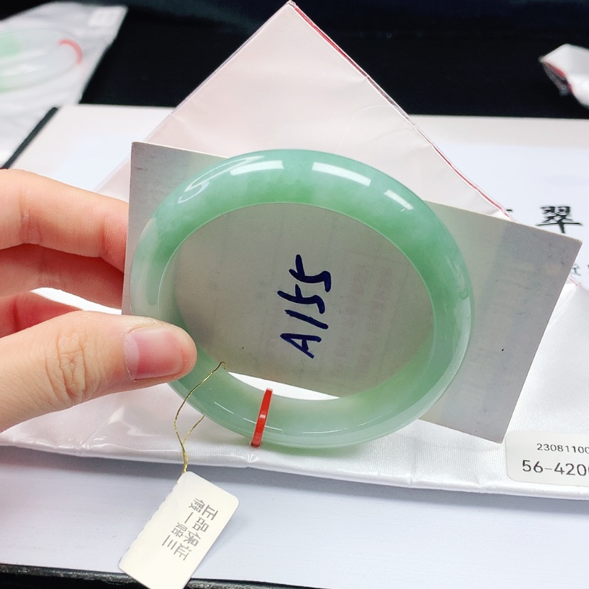 【闪购商品】翡翠手镯未镶嵌天然缅甸a货手镯56