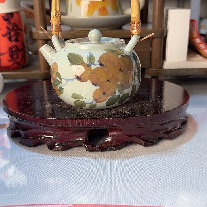 景德镇陶瓷提梁壶