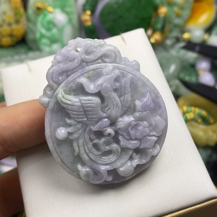 翡翠未镶嵌吊坠(赠链)